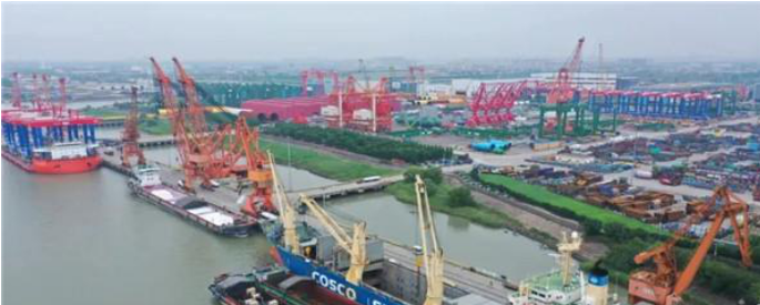 创新“河海联运”模式，徐工重器通全球